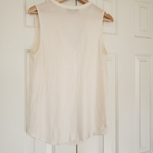 Loft Flowy Cream-White Blouse - Sleeveless Ruffle Front - Size MP - Picture 8 of 11